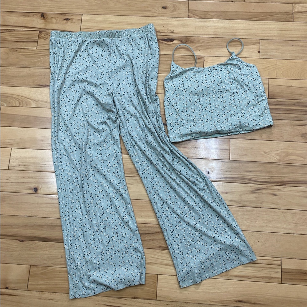 Harper & Ivy Ribbed Knit Set in Light Green Floral XL Crop Top Pants PJs